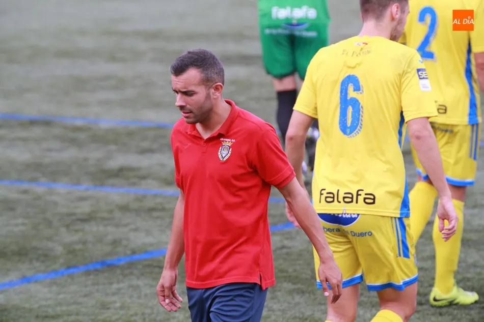 Foto 6 - La Arandina se lleva los tres puntos ante un combativo Santa Marta (1-2)