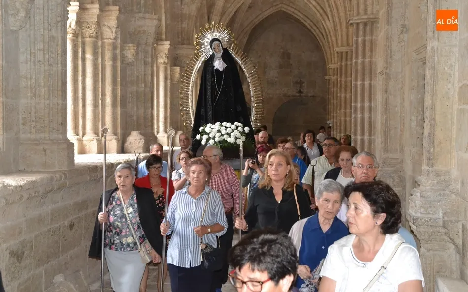 La Virgen de La Soledad regresa al Claustro de la Catedral  