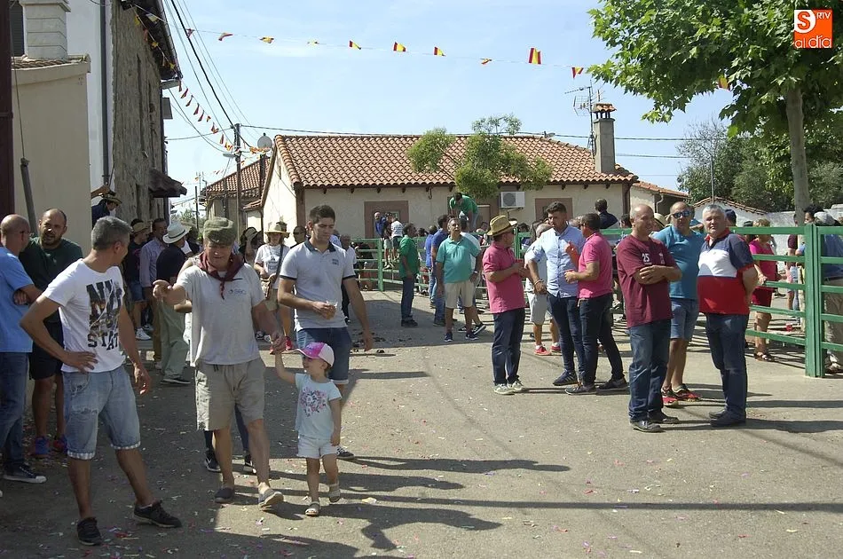 Foto 2 - Aldehuela de Yeltes vibra con sus eventos taurinos  