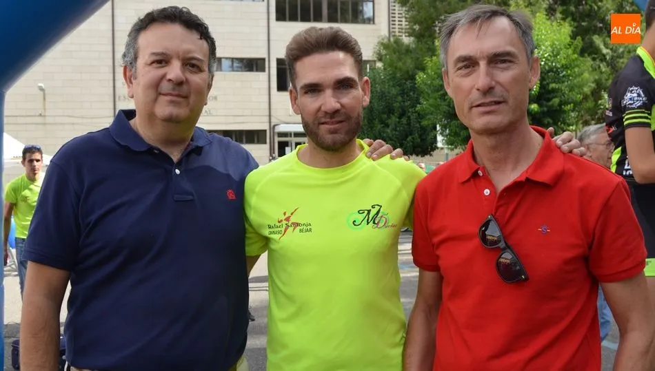 De i. a d. Raúl Hernández, Moisés Dueñas y Laudelino Cubino