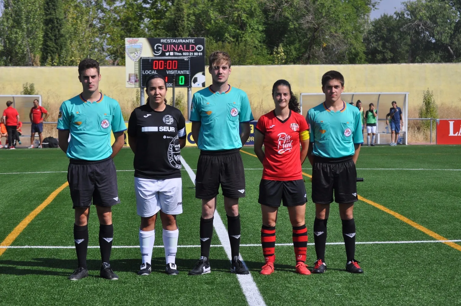 Foto 3 - El Salamanca FF consigue la primera victoria liguera (3-1)