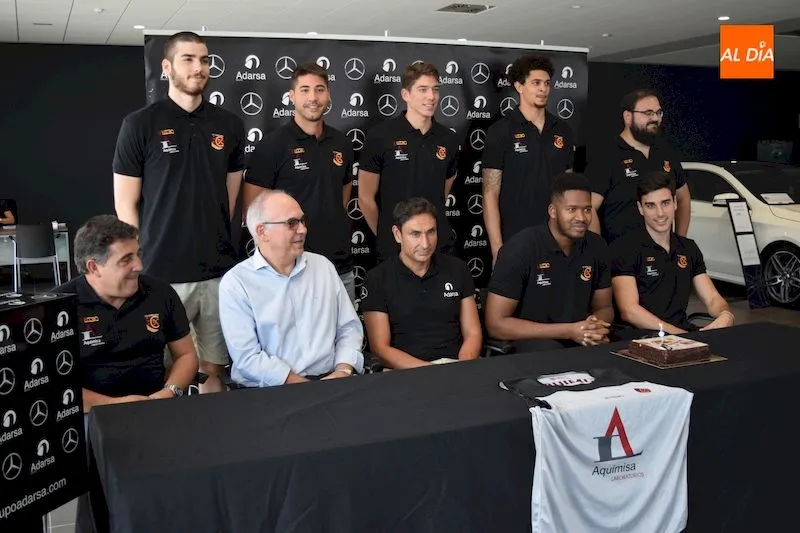 Aquimisa Carbajosa presenta a John Paul, su ‘Big Man’