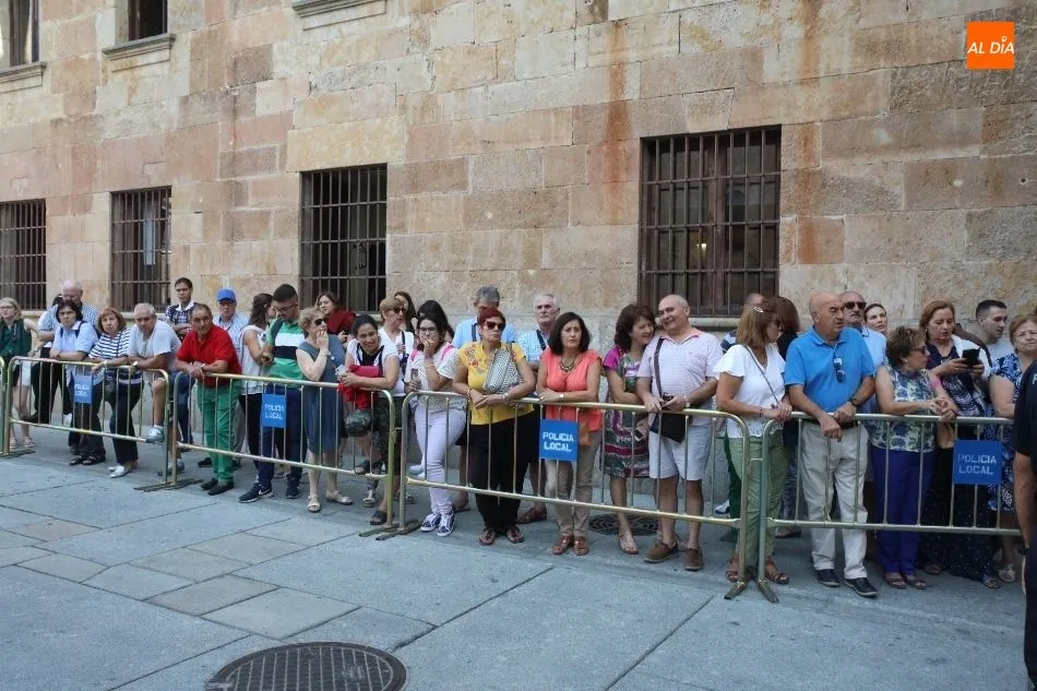 Foto 11 - Expectaci&oacute;n por ver de nuevo a Don Felipe y Do&ntilde;a Letizia en Salamanca