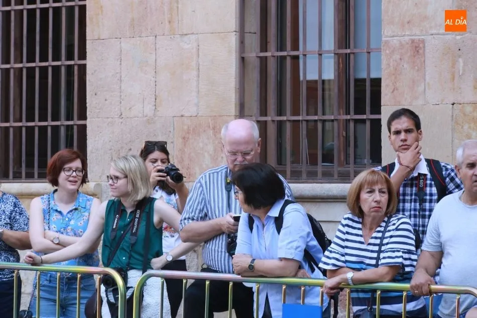 Foto 7 - Expectaci&oacute;n por ver de nuevo a Don Felipe y Do&ntilde;a Letizia en Salamanca
