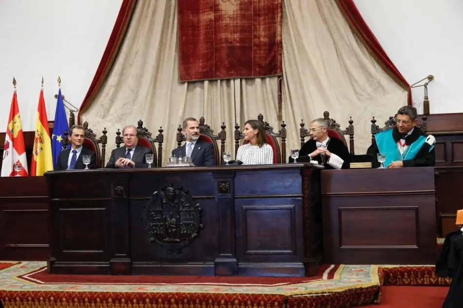 Foto 4 - Expectaci&oacute;n por ver de nuevo a Don Felipe y Do&ntilde;a Letizia en Salamanca