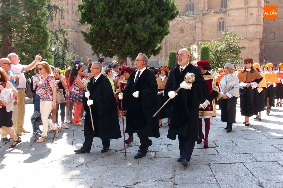 Foto 11 - Hist&oacute;rica comitiva universitaria por el centro de Salamanca con m&aacute;s de 400 acad&eacute;micos