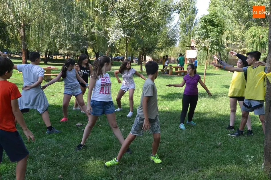 Foto 10 - El IES Tierra lleva a sus alumnos de 1&ordm; de la ESO al Pic&oacute;n para fomentar su confraternizaci&oacute;n  