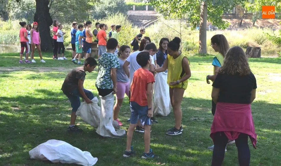 Foto 6 - El IES Tierra lleva a sus alumnos de 1&ordm; de la ESO al Pic&oacute;n para fomentar su confraternizaci&oacute;n  