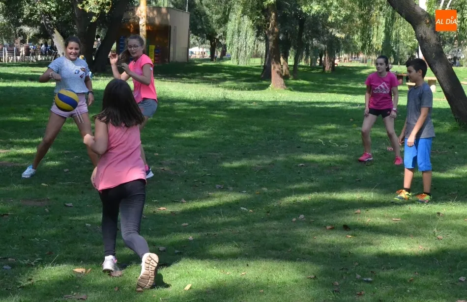 Foto 2 - El IES Tierra lleva a sus alumnos de 1&ordm; de la ESO al Pic&oacute;n para fomentar su confraternizaci&oacute;n  