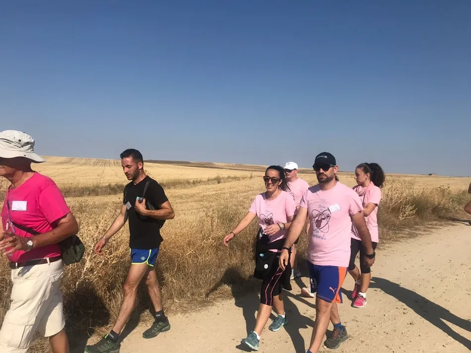 Foto 2 - Cantalapiedra y Palaciosrubios reciben a la Marcha Teresiana