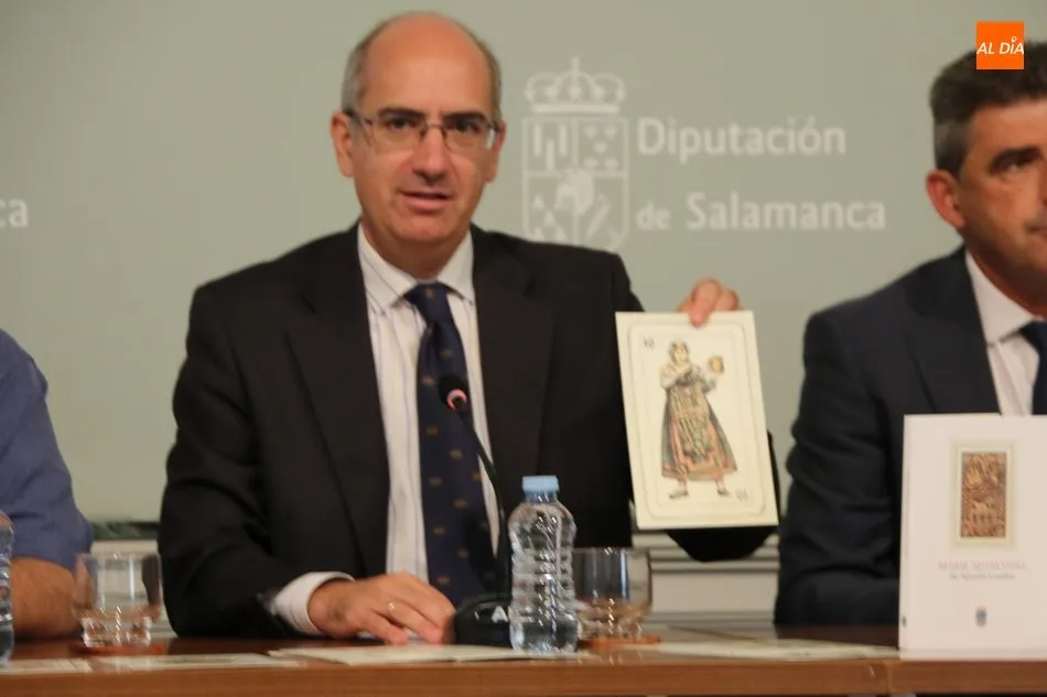 Foto 6 - Salamanca cuenta ya con su propia baraja, obra p&oacute;stuma del escultor Agust&iacute;n Casillas  