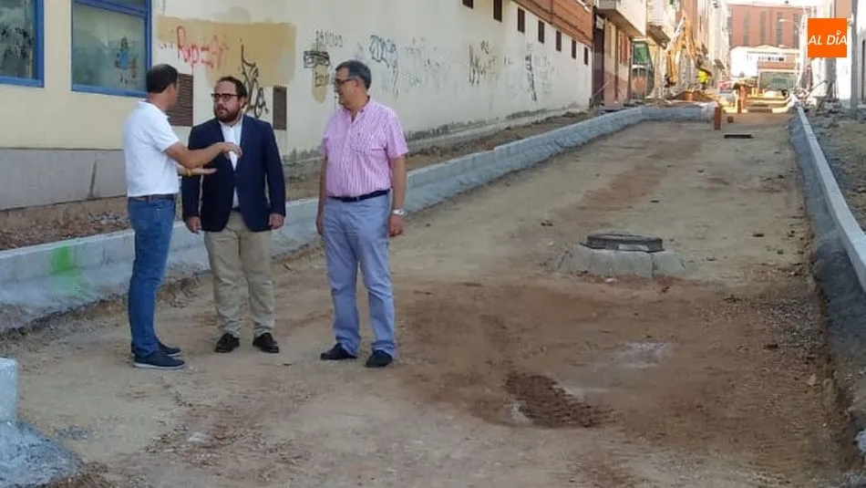 Foto 4 - Las obras de urbanizaci&oacute;n de la calle Mar&iacute;a La Brava concluir&aacute;n a principios del pr&oacute;ximo a&ntilde;o