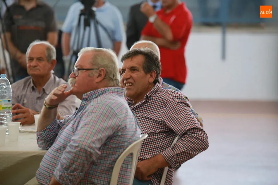 Foto 6 - Emocionante homenaje al popular empresario Silvestre S&aacute;nchez Sierra en su pueblo natal
