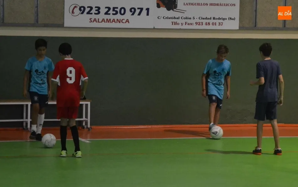 Foto 9 - El III Infantil inicia oficialmente la pretemporada con un renovado plantel  