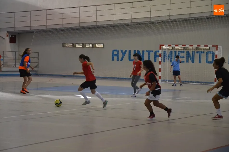 Foto 2 - El Farinato Race Ciudad Rodrigo FS vuelve al trabajo buscando m&aacute;s jugadoras y patrocinadores  