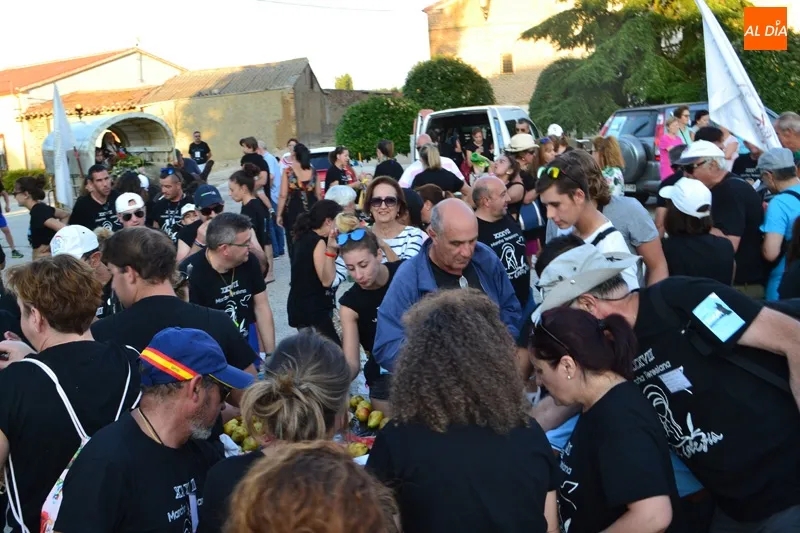 Foto 9 - La Marcha Teresiana recibe una cari&ntilde;osa bienvenida en Aldeseca y Nava de Sotrobal&nbsp;