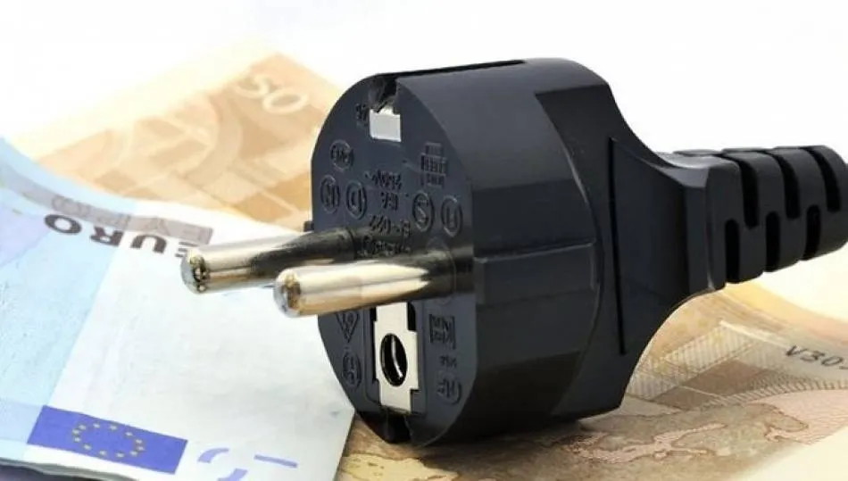 El Gobierno quiere abaratar el recibo de la luz