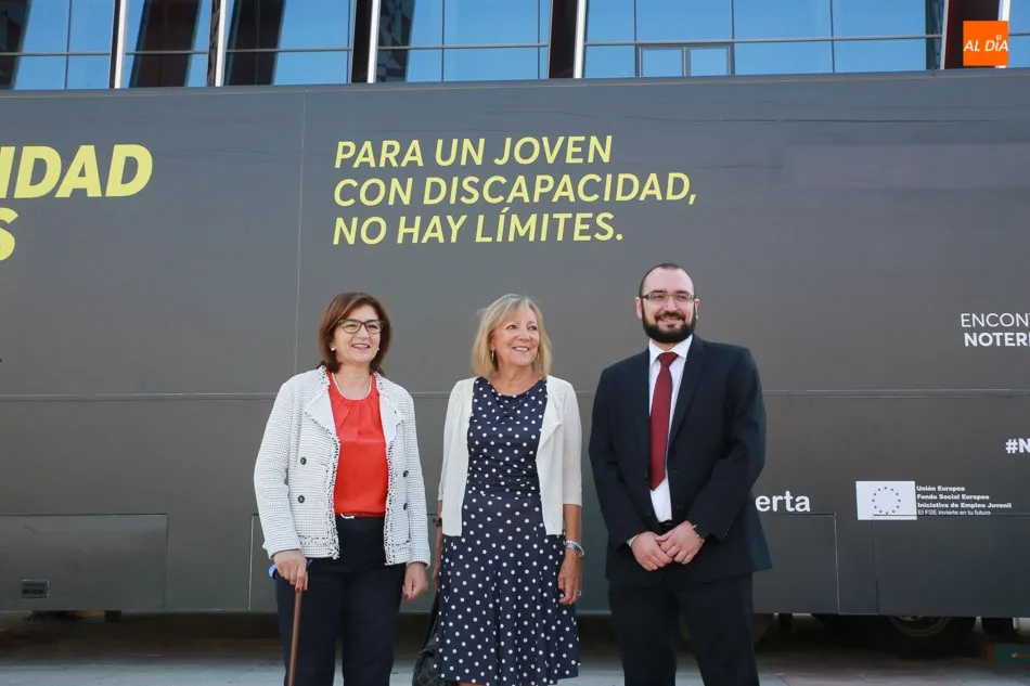 Foto 5 - El roadshow de Fundaci&oacute;n ONCE acerca a los j&oacute;venes con discapacidad al empleo  