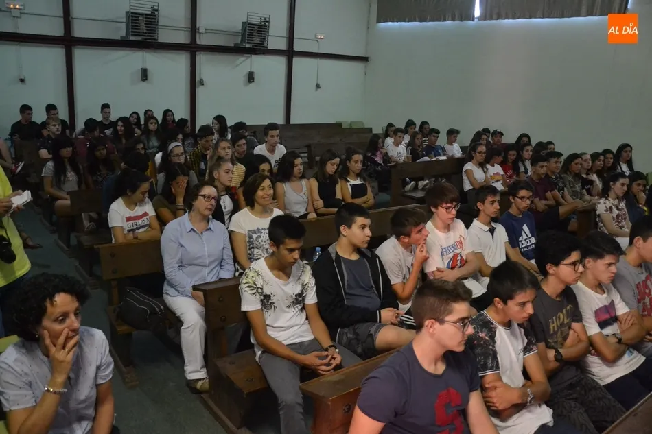 Foto 5 - La Feria del Caballo llega a los institutos  