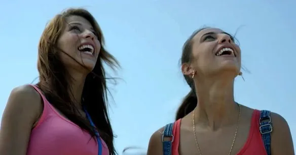 La rompedora historia de amor entre dos jóvenes gitanas, esta semana en el Cine Juventud  