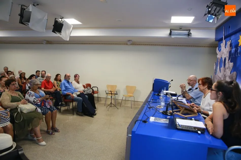 Foto 3 - Arranca en el Liceo la X edici&oacute;n de las Jornadas de tango