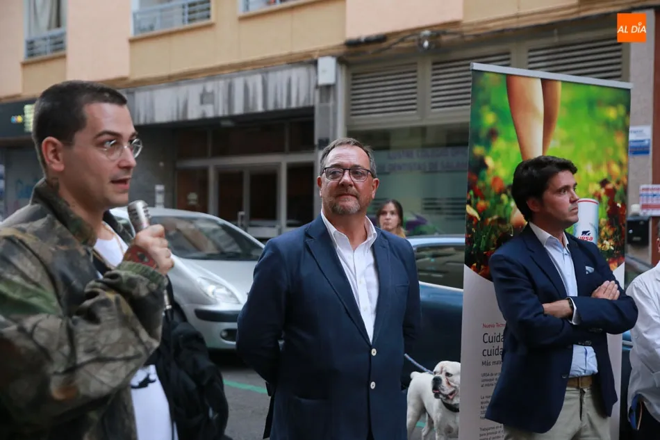 Foto 8 - Inauguraci&oacute;n de la intervenci&oacute;n art&iacute;stica en un edificio de la calle Joaqu&iacute;n Costa