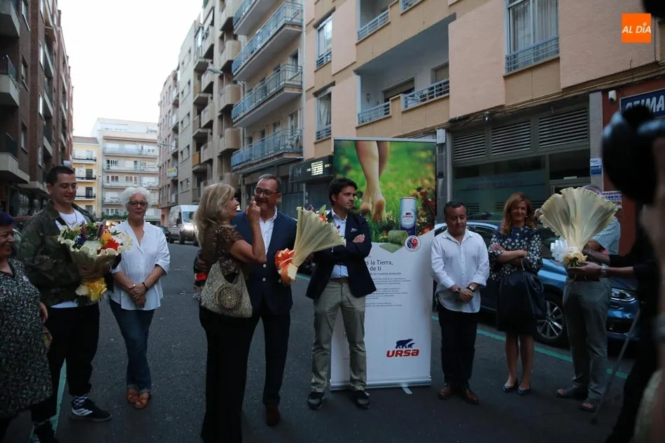 Foto 5 - Inauguraci&oacute;n de la intervenci&oacute;n art&iacute;stica en un edificio de la calle Joaqu&iacute;n Costa