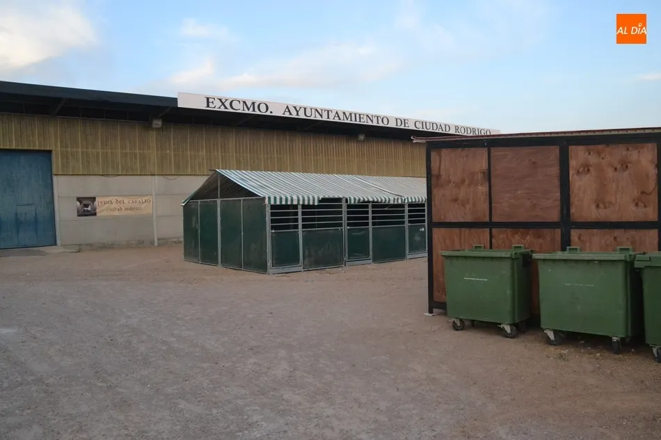 Foto 6 - Todo a punto en el Pol&iacute;gono de Los Chabarcones para la Feria del Caballo  