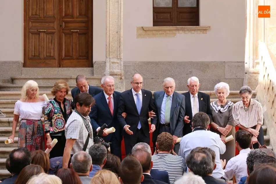 Foto 10 - La Diputaci&oacute;n conmemora el 40 aniversario de la Constituci&oacute;n en un emotivo D&iacute;a de la Provincia