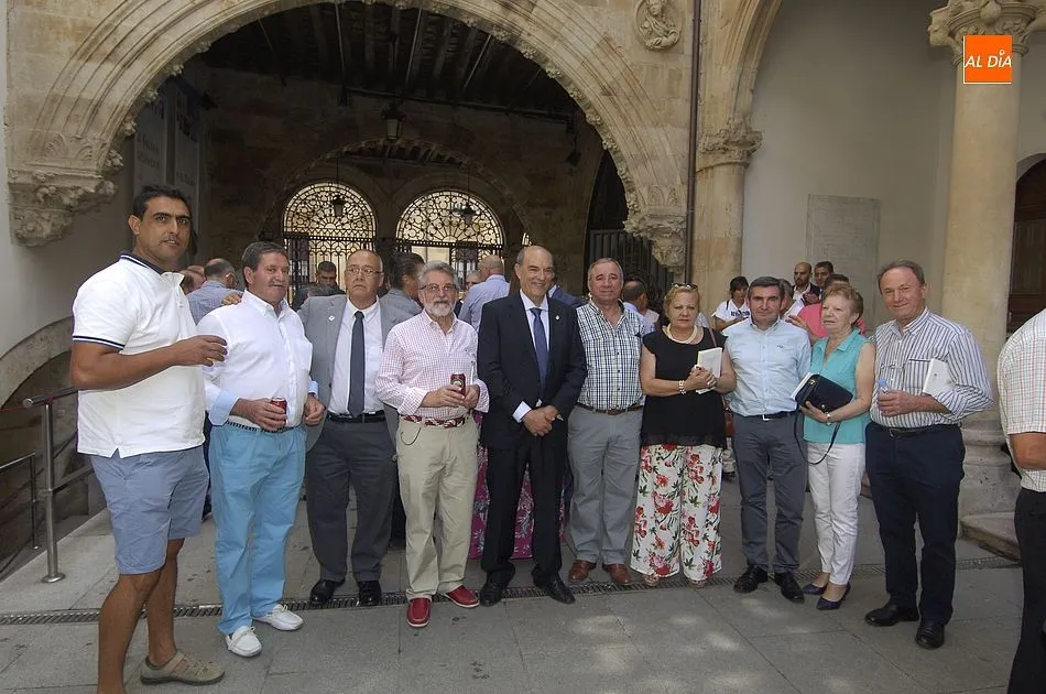 Buena representación en el día de la provincia por los alcaldes de la comarca de Ciudad Rodrigo/Foto: Adrián Martín