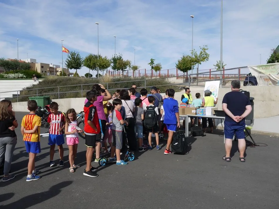 Foto 8 - La &lsquo;Quedada sobre ruedas&rsquo; re&uacute;ne y divierte a ni&ntilde;os y mayores