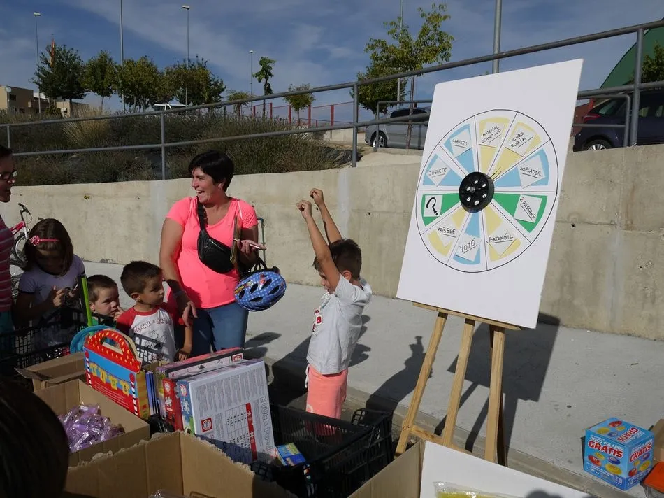 Foto 7 - La &lsquo;Quedada sobre ruedas&rsquo; re&uacute;ne y divierte a ni&ntilde;os y mayores