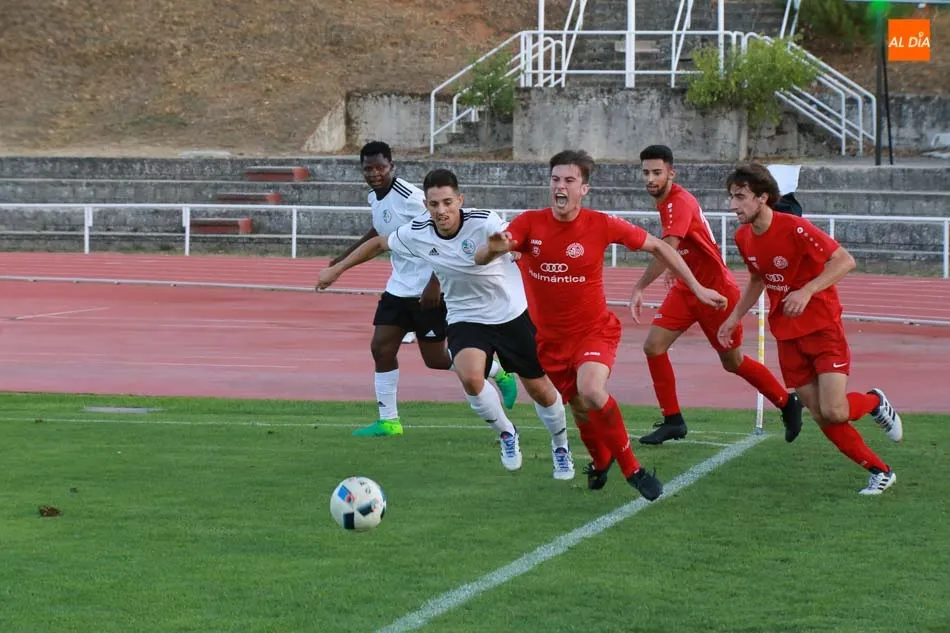 Foto 9 - El filial del Salamanca UDS se lleva el derbi ante el Hergar y el B&eacute;jar cae ante el Navarr&eacute;s