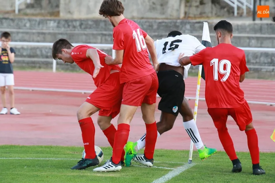 Foto 8 - El filial del Salamanca UDS se lleva el derbi ante el Hergar y el B&eacute;jar cae ante el Navarr&eacute;s