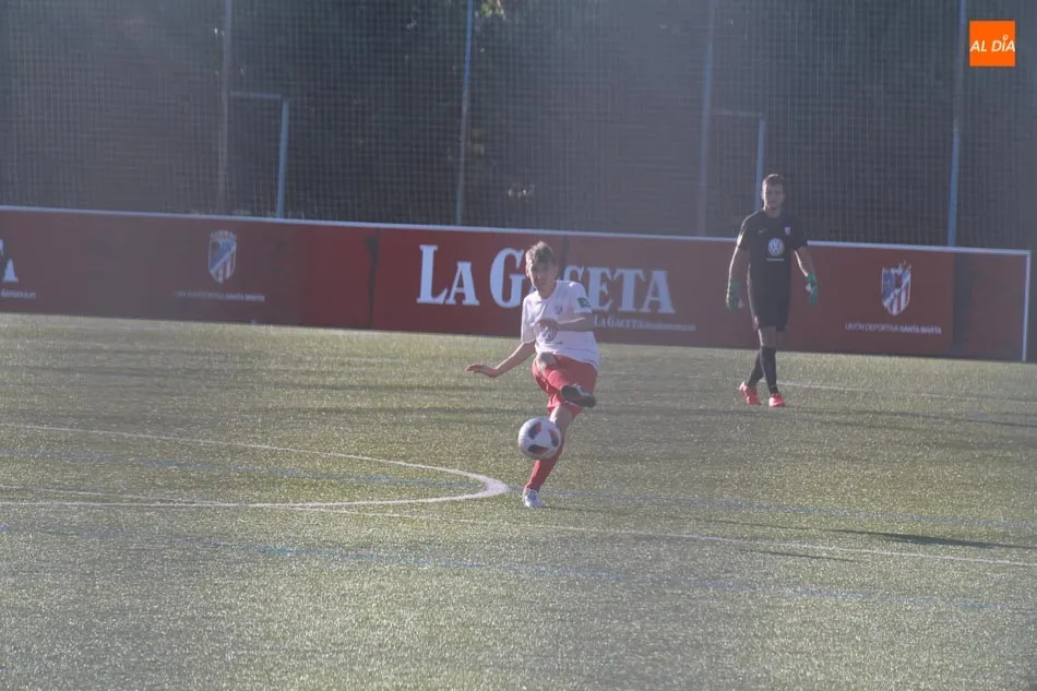 Foto 6 - El Burgos Promesas sorprende al Santa Marta y se lleva los tres puntos (0-1)