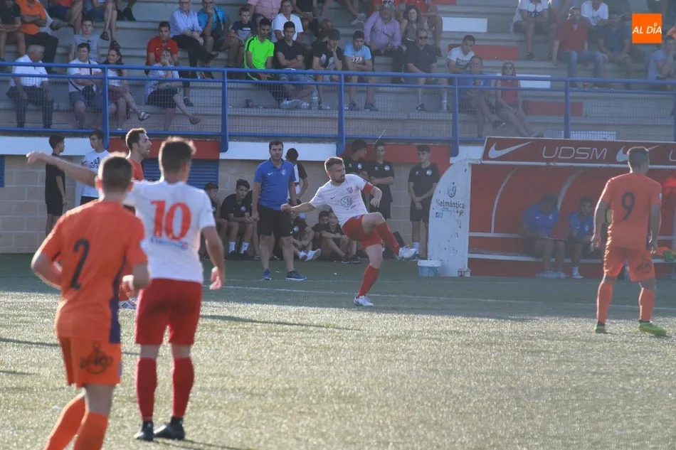 Foto 5 - El Burgos Promesas sorprende al Santa Marta y se lleva los tres puntos (0-1)