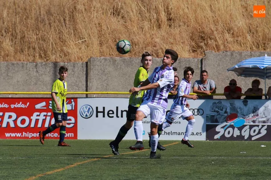 Foto 9 - Empate del Santa Marta de Liga Nacional y derrota de las chicas del Salamanca FF en Pozuelo