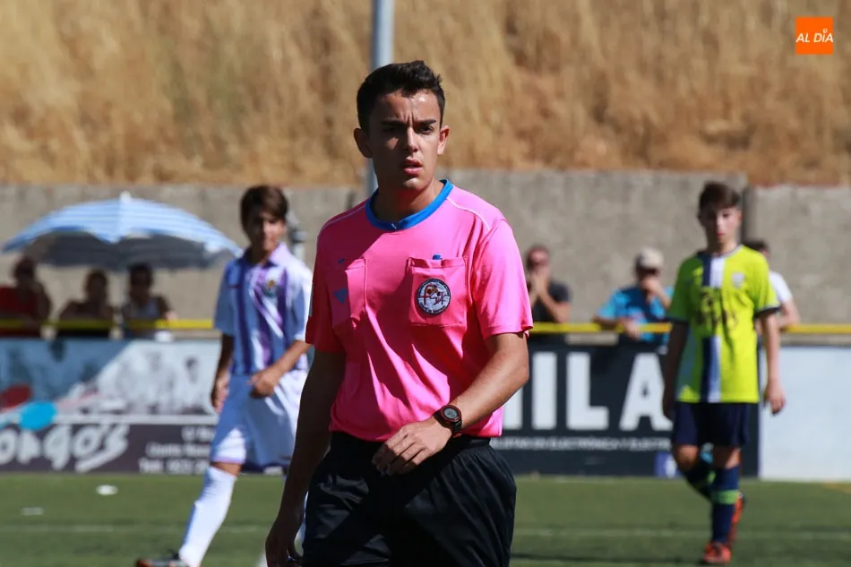 Foto 5 - Empate del Santa Marta de Liga Nacional y derrota de las chicas del Salamanca FF en Pozuelo