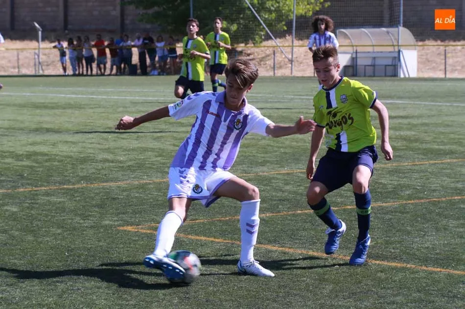 Foto 2 - Empate del Santa Marta de Liga Nacional y derrota de las chicas del Salamanca FF en Pozuelo