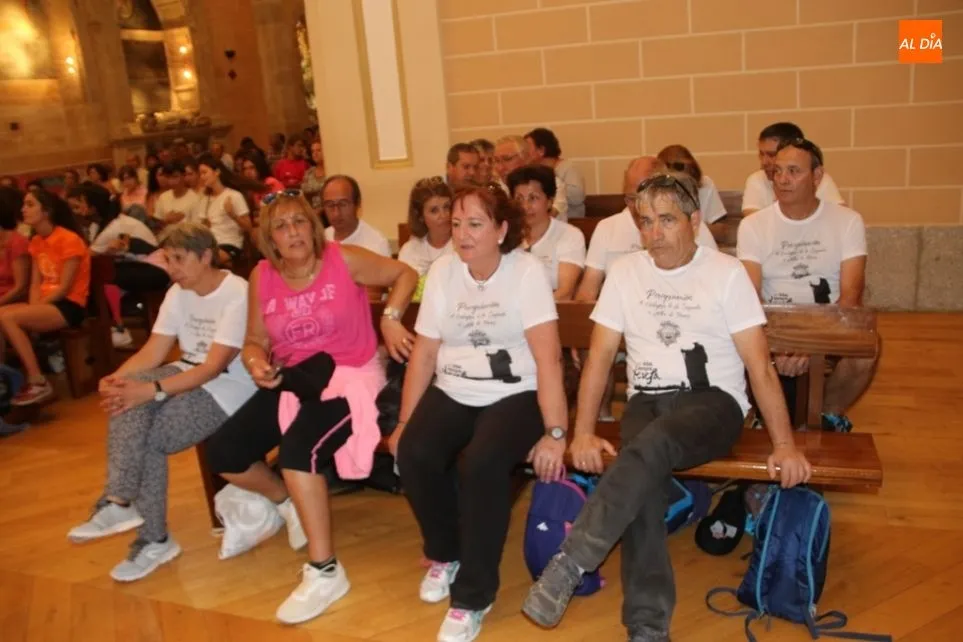 Foto 3 - Monse&ntilde;or Garc&iacute;a Burillo destaca el valor espiritual y actual de V&iacute;tor Teresa