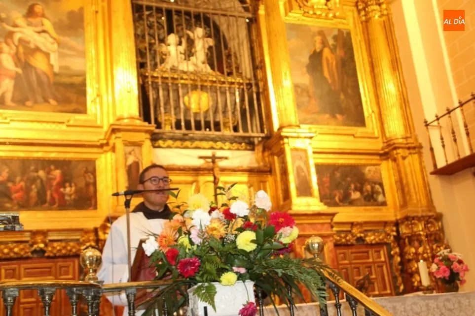 Foto 4 - Monse&ntilde;or Garc&iacute;a Burillo destaca el valor espiritual y actual de V&iacute;tor Teresa