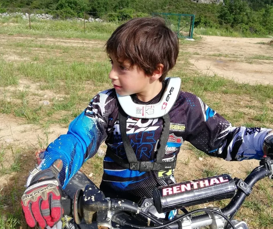 Foto 4 - Ander Redero toma contacto con su nueva KTM 65  