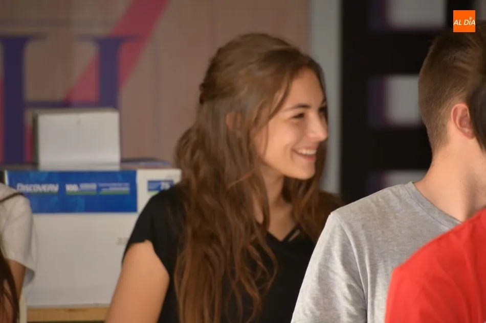 Foto 10 - La ilusi&oacute;n de estudiantes y docentes marca el comienzo del curso en el Centro de FP Hern&aacute;ndez Vera