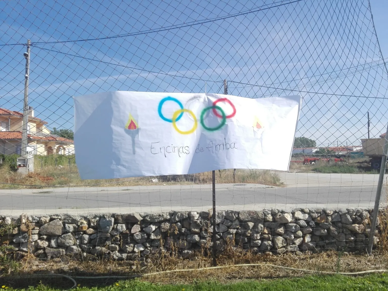 Foto 5 - Los vecinos de Encinas de Arriba disfrutan de sus propias Olimpiadas