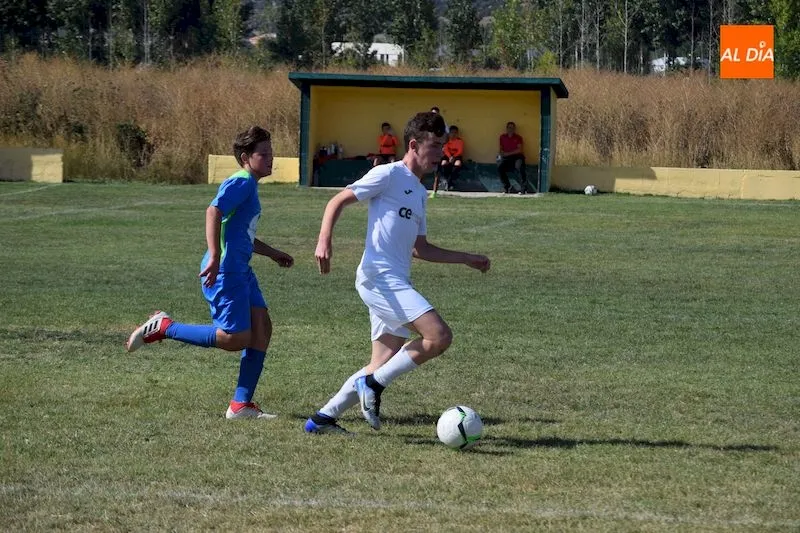 Foto 8 - El Alba de Tormes CF disputa sus &uacute;ltimos amistosos de pretemporada