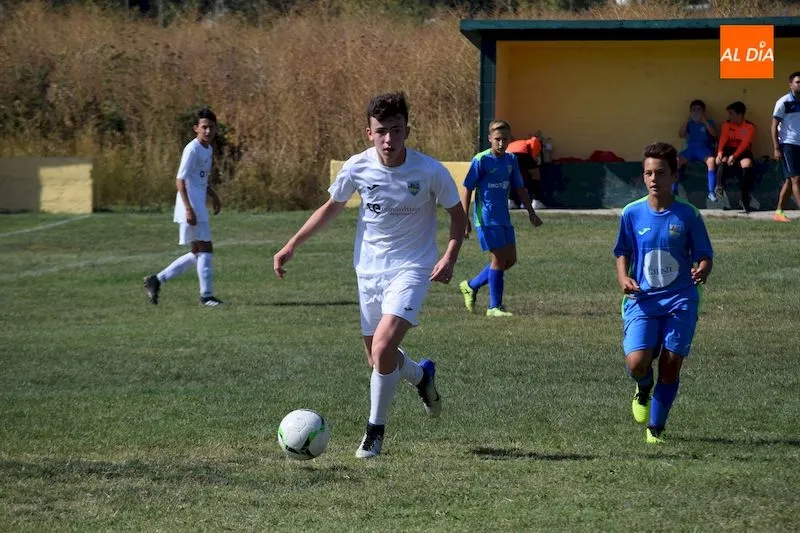 Foto 7 - El Alba de Tormes CF disputa sus &uacute;ltimos amistosos de pretemporada