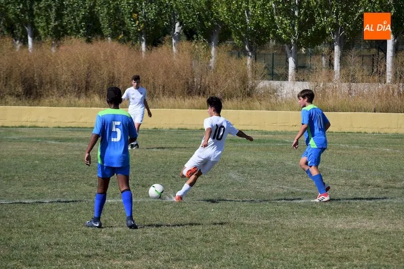 Foto 6 - El Alba de Tormes CF disputa sus &uacute;ltimos amistosos de pretemporada