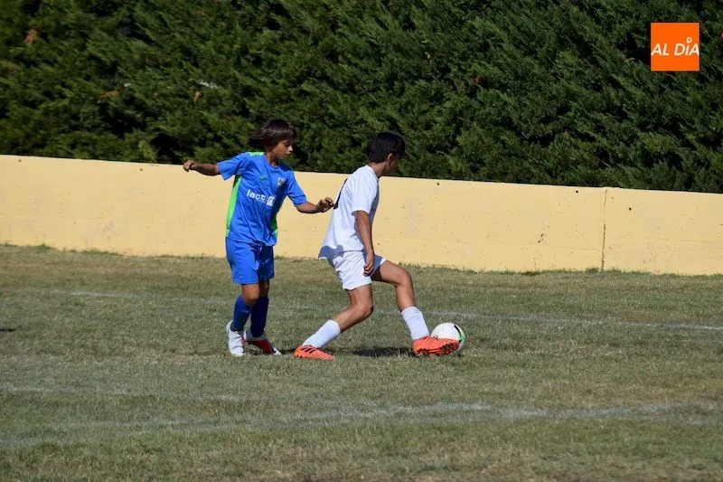 Foto 3 - El Alba de Tormes CF disputa sus &uacute;ltimos amistosos de pretemporada