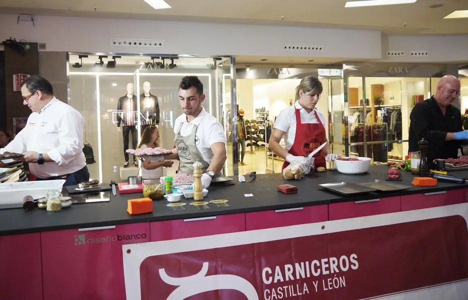 Foto 5 - Ainhoa Cuesta triunfa con su hamburguesa de carne, manzana y foie  