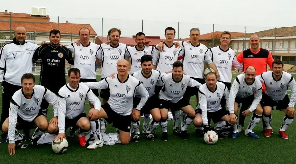 Los veteranos de la Unión Deportiva Salamanca participarán en el triangular